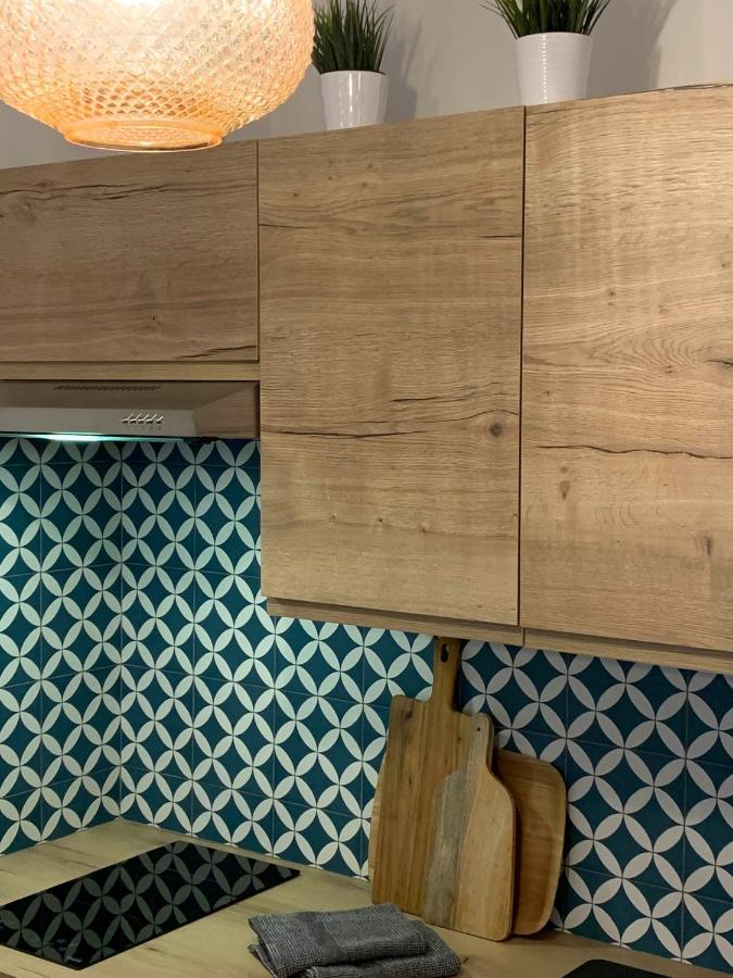 Le Cabanon De Livia Avec Piscine Privee Villa Cucuron Eksteriør billede