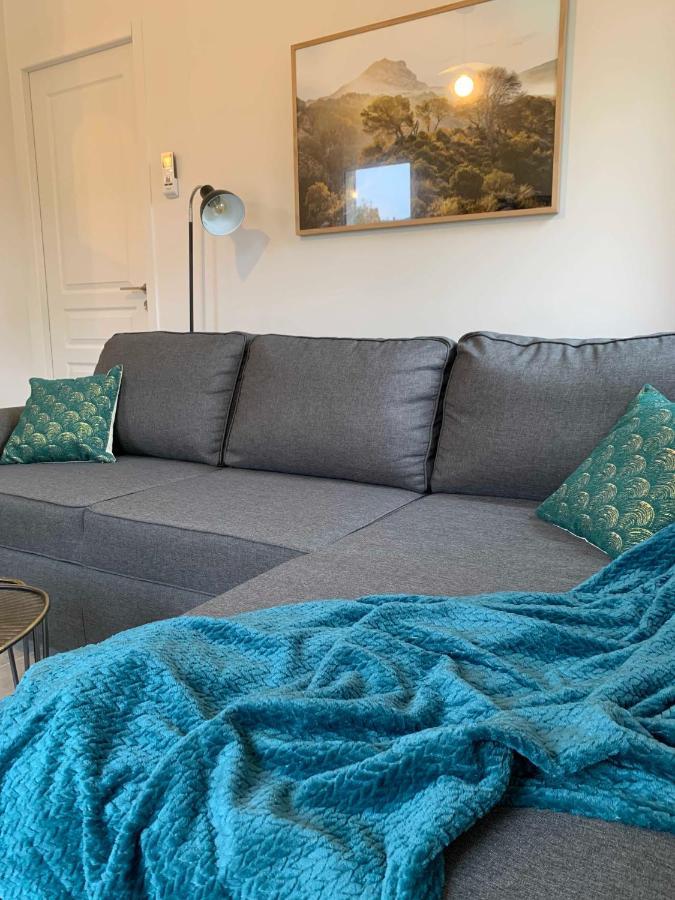 Le Cabanon De Livia Avec Piscine Privee Villa Cucuron Eksteriør billede
