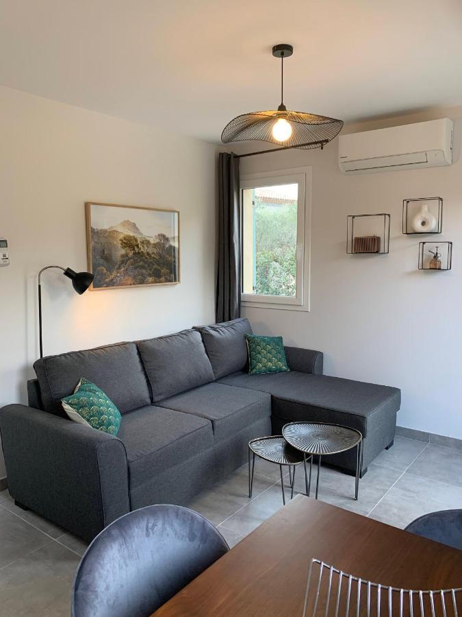 Le Cabanon De Livia Avec Piscine Privee Villa Cucuron Eksteriør billede