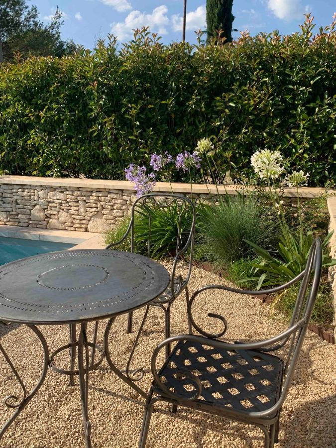 Le Cabanon De Livia Avec Piscine Privee Villa Cucuron Eksteriør billede